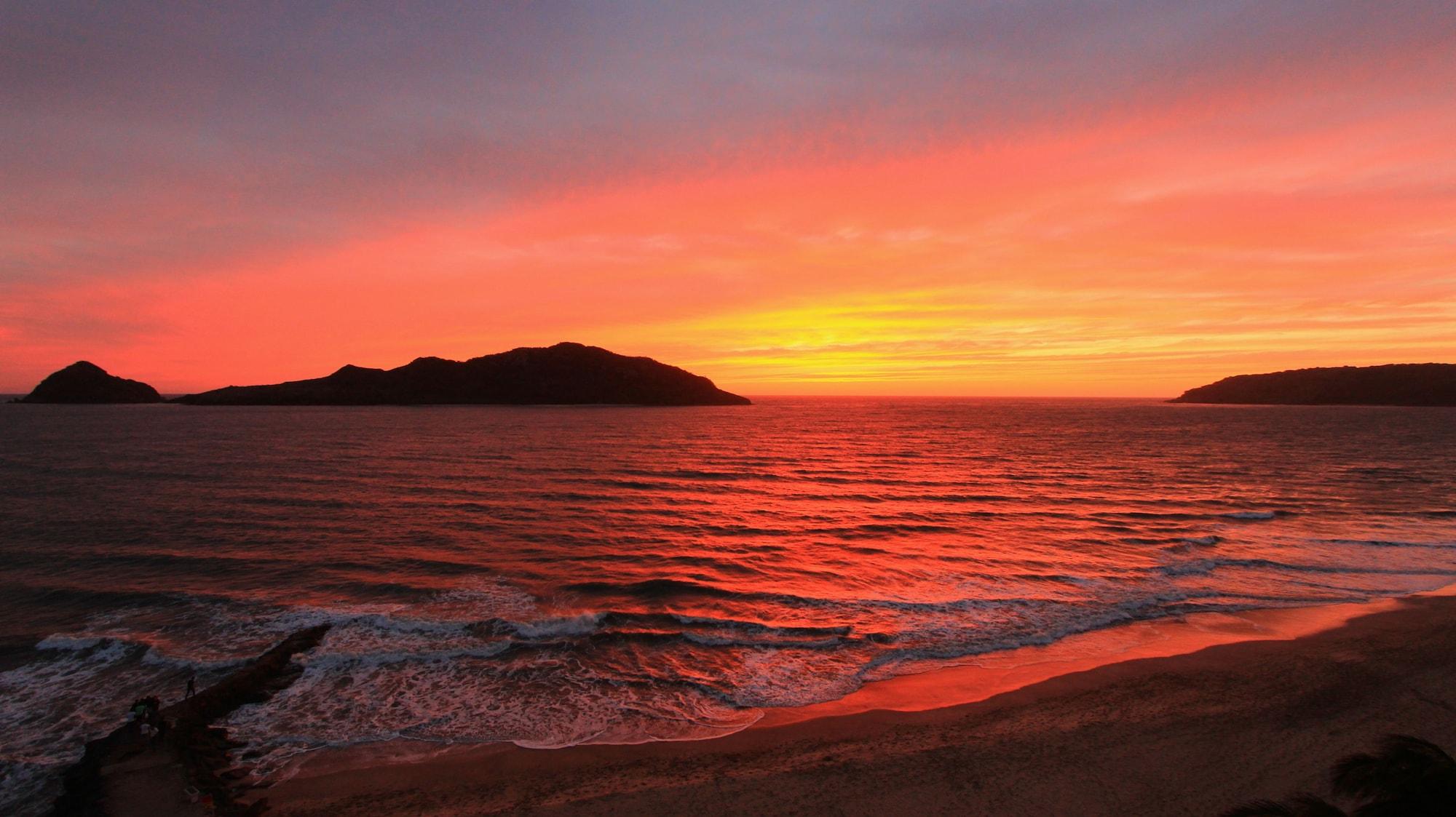 Las Flores Beach Resort Mazatlan Ngoại thất bức ảnh